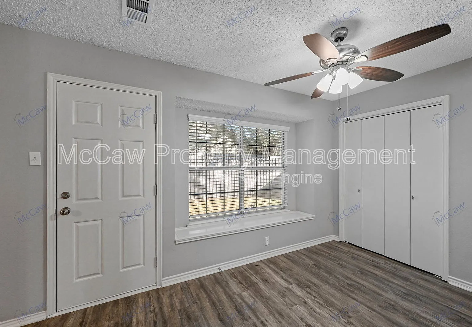 3 bed, 2.5 bath, 3009 sqft, $2,700 — Photo 4