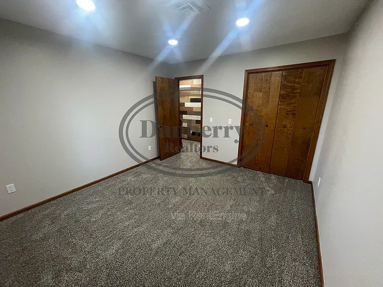 3018 Gleneagle Dr — Photo 21