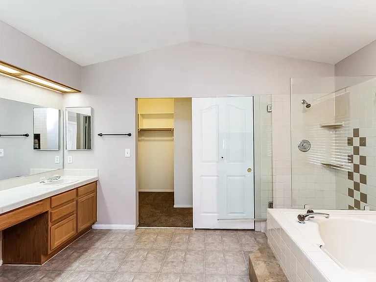 13 Sunmist Drive — Photo 11