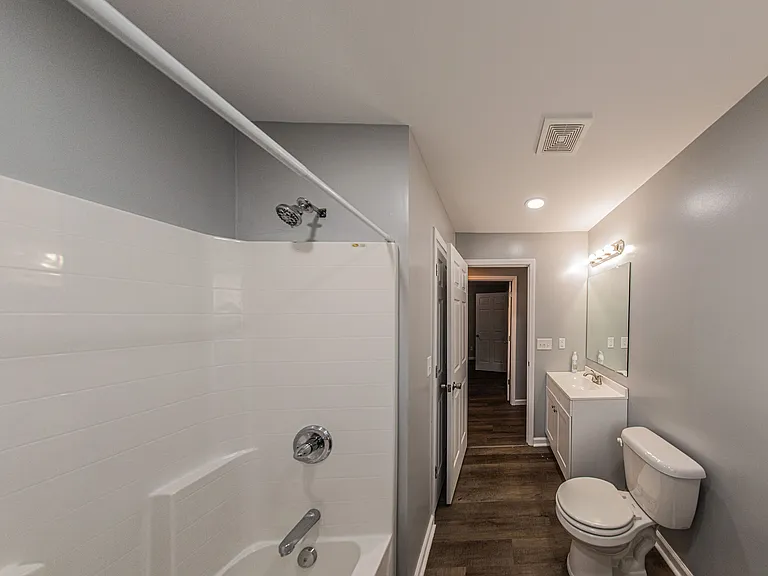 120 Lake Dr #3 — Photo 20