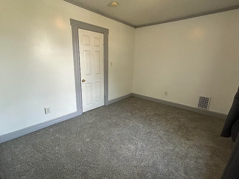 147 Emerson St #147 — Photo 24