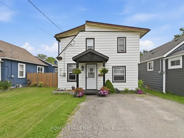29 Wellington St, Pt Colborne, ON L3K 2J6