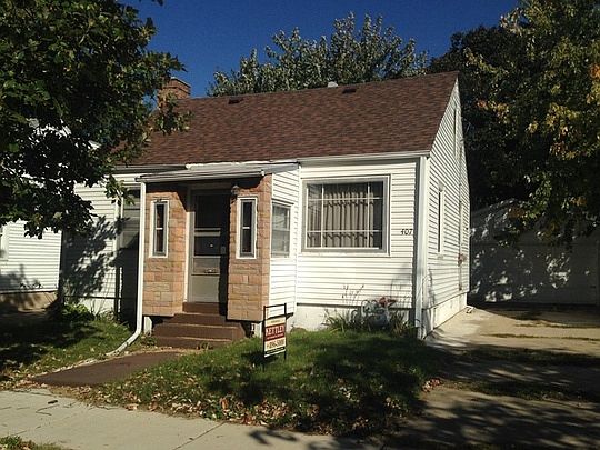 1st image of 407 N Elmwood Dr