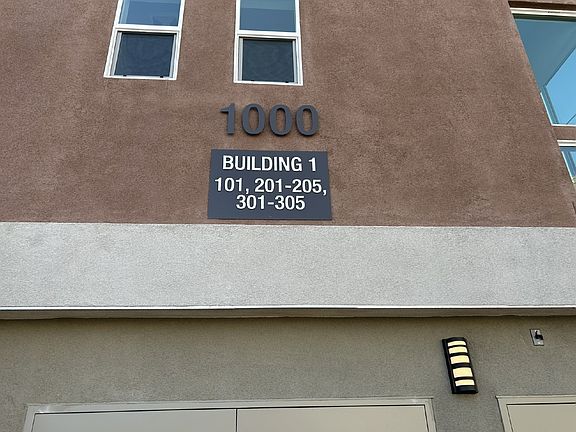 3rd image of 1000 Tangent Privado Unit 301