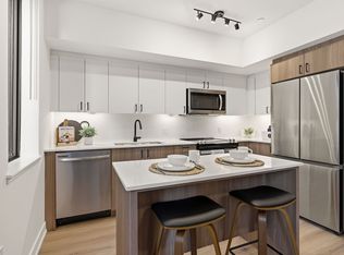 360 Laurier, Ottawa, ON K1P 1C8