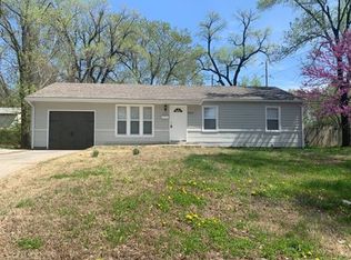 8623 Corrington Ave, Kansas City, MO 64138