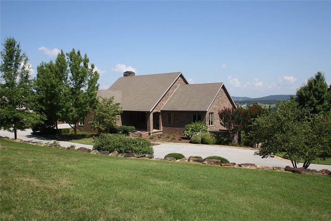 3899 N Sassafras Hill Rd, Fayetteville, AR 72703 | Zillow