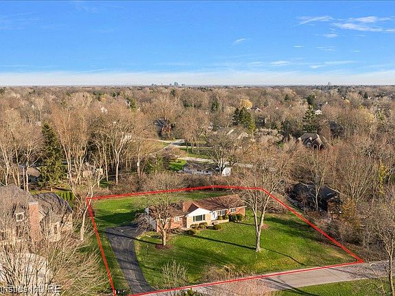 3rd image of 5753 N Kilbrennan Rd