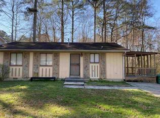 2270 Cherokee Valley Dr, Lithonia, GA 30058