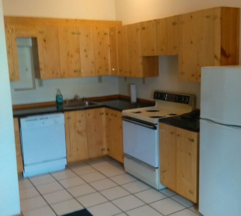 3rd image of 266 Lexington Ave APT 1