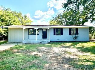 303 Clearview St SW, Decatur, AL 35601