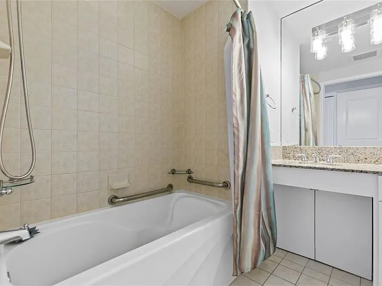 3338 Peachtree Rd NE #1104 — Photo 23