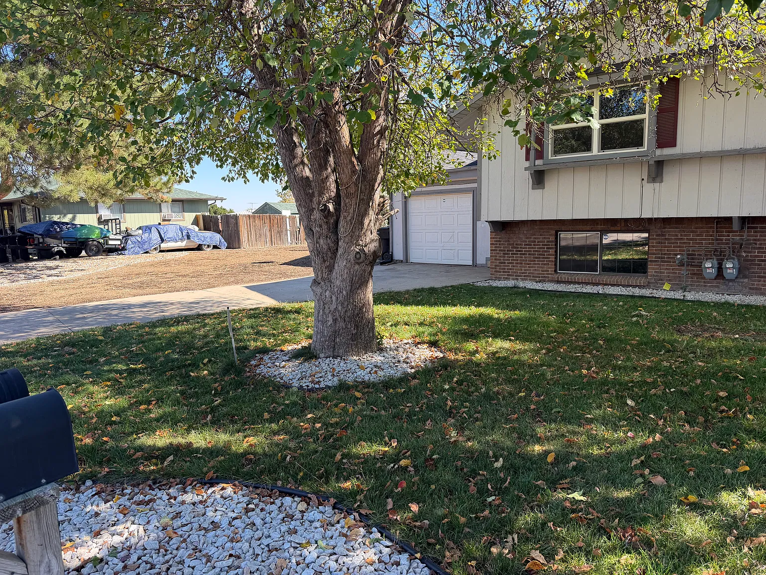 2 bed, 1.5 bath, 1400 sqft, $2,200 — Photo 1