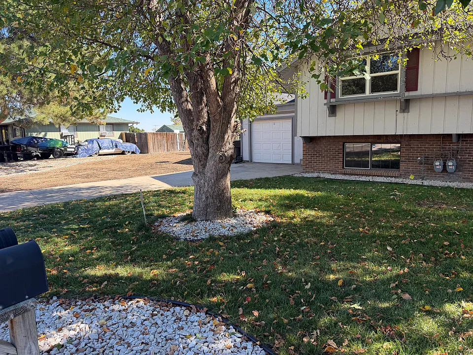 8862 Lipan St