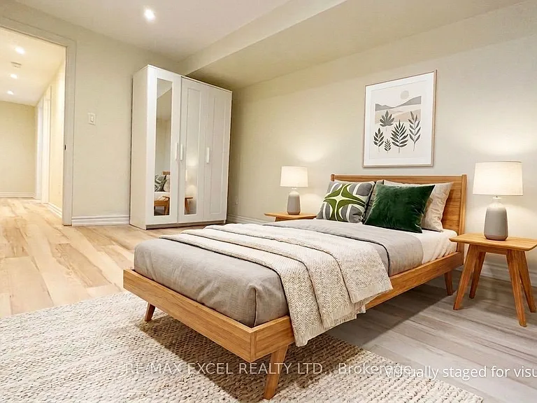 101 Sunway Sq #BASEMENT — Photo 1