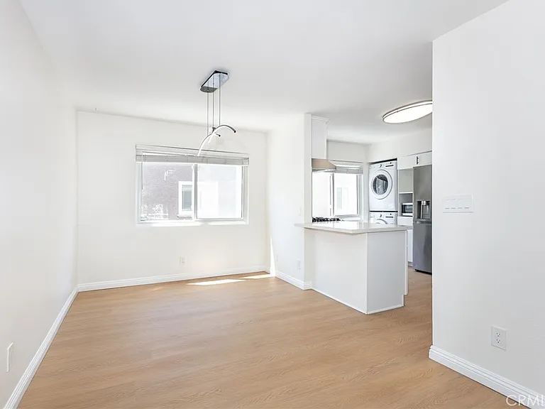 21901 Lassen St #113 — Photo 9