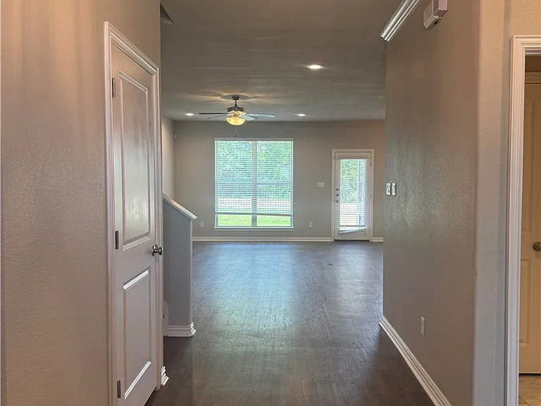 6346 Spartan Dr — Photo 3