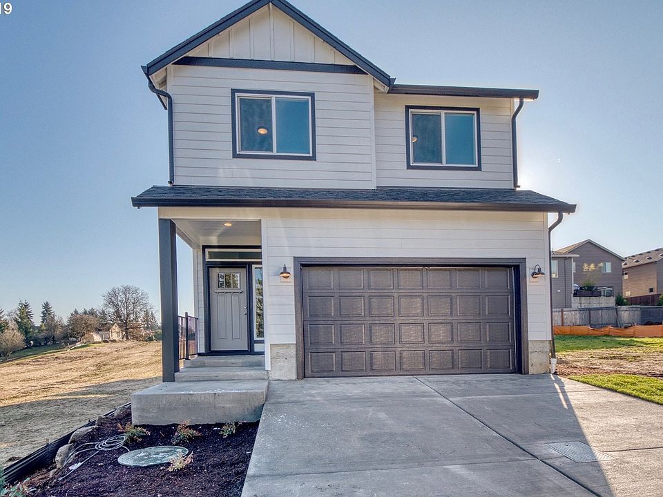 1st image of 2221 NE Brendan Cir