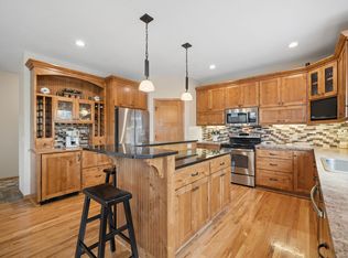 8410 151st St, Savage, MN 55378