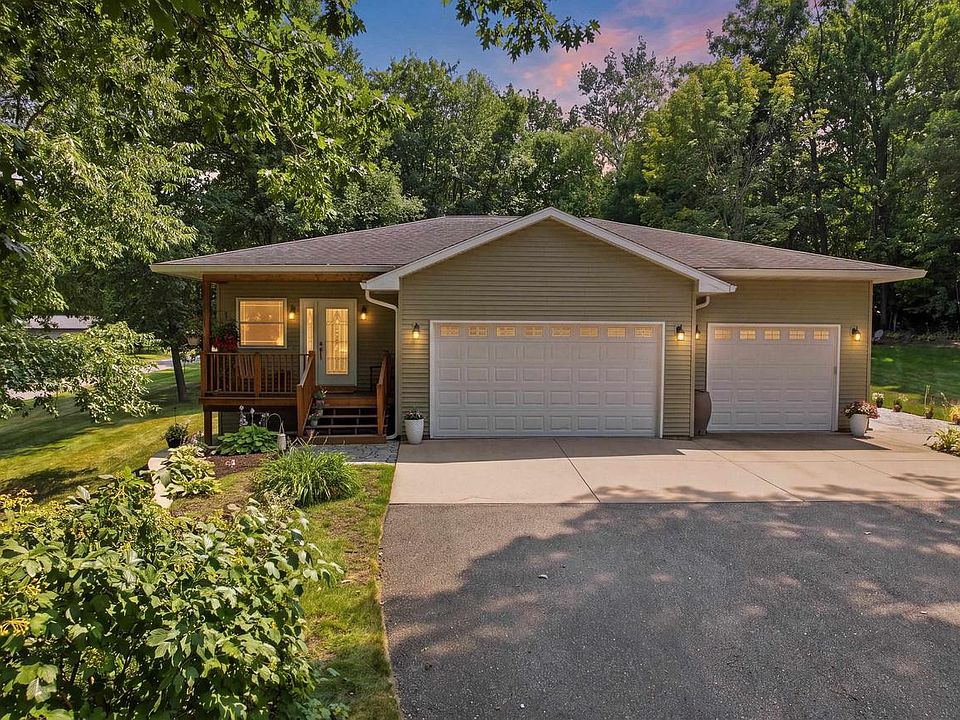 1st image of 142239 MONTVALE COURT