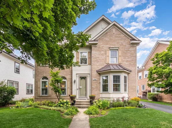 104 Brickton Pl, Park Ridge, IL 60068
