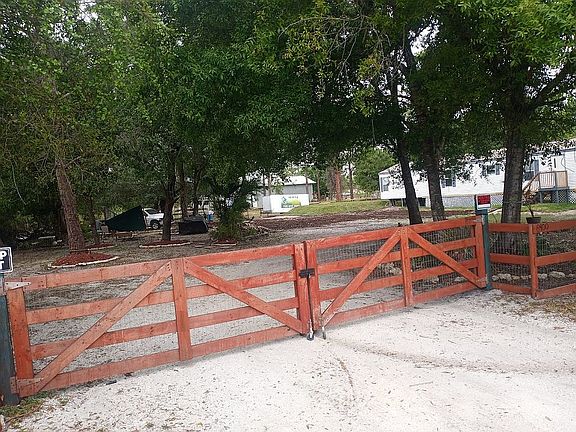 2nd image of 8400 Ebson Dr