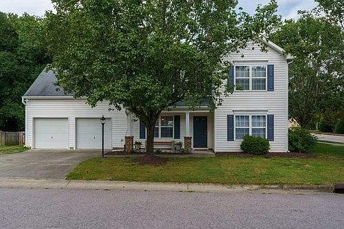 102 Bermuda Green Dr Photo 1