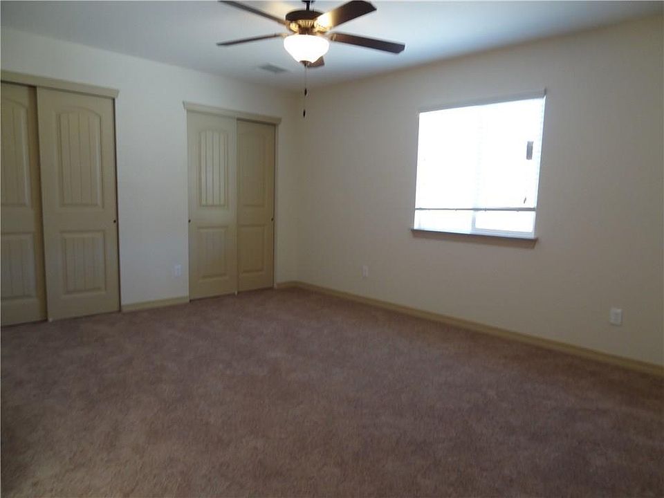 2nd image of 12470 Evesham Ct