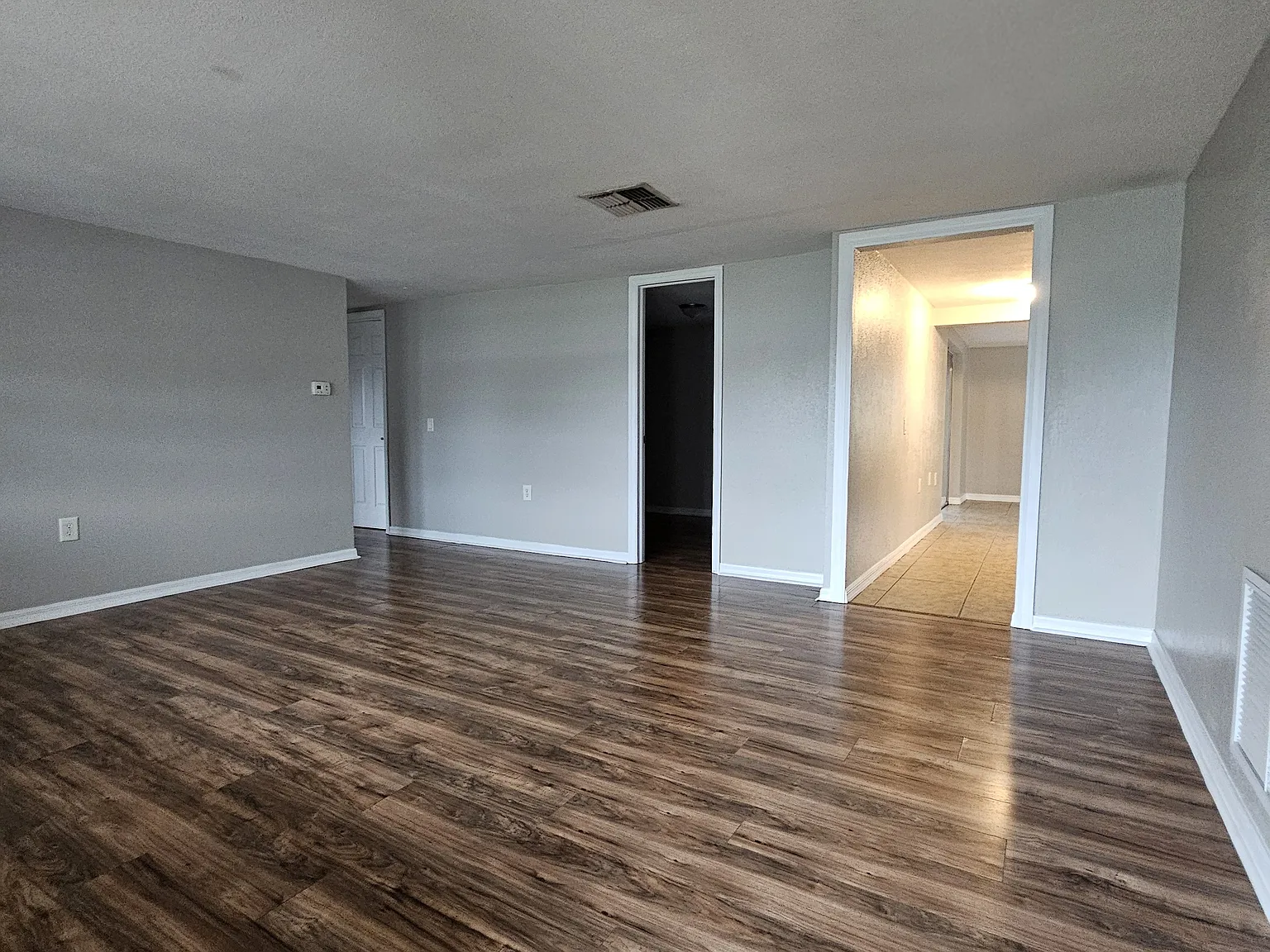 3 bed, 1310 sqft, $1,850 — Photo 4