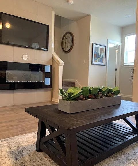 Open floor/Living space