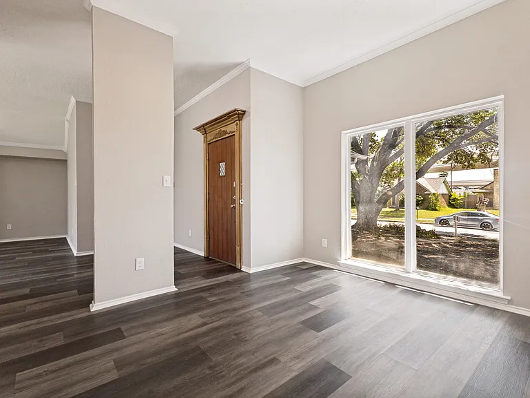 4111 Ocean Reef St — Photo 5
