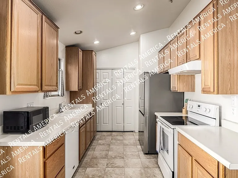 7550 E Earll Dr #74 — Photo 11