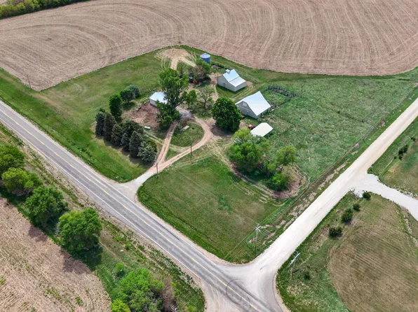 32315 Highway 1, Murdock, NE 68407