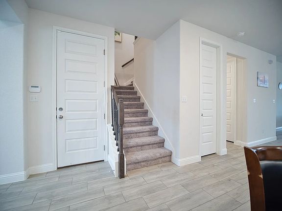 5th image of 117 Draco St