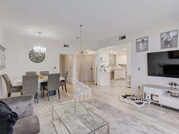 3rd image of 5155 W Tropicana Ave Unit 1087