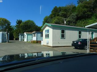 158 Riggs Hill Ln, Winchester Bay, OR 97467