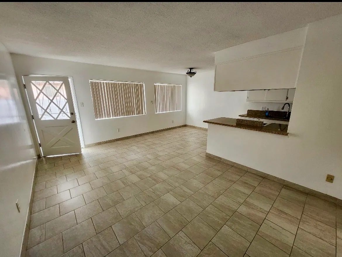 1 bed, 650 sqft, $1,900 — Photo 2