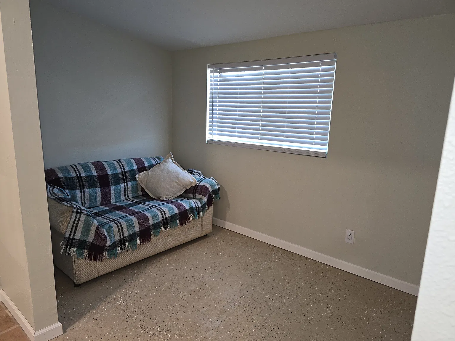 21655 West Harding Avenue - 1 — Photo 2