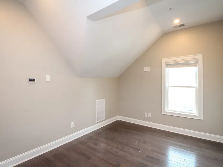 43 Cypress St #3 — Photo 5