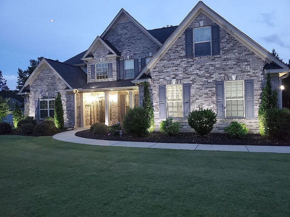 1st image of 127 Tuscany Ct