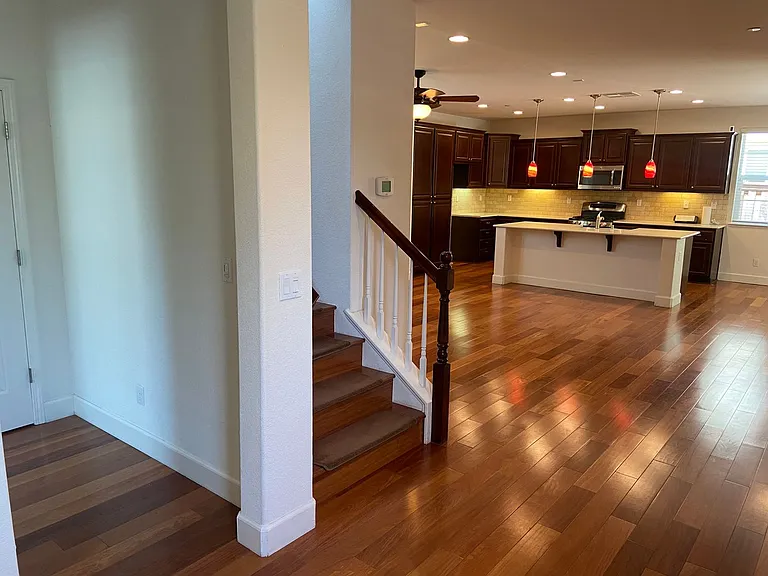 931 Willow Bridge Dr — Photo 3
