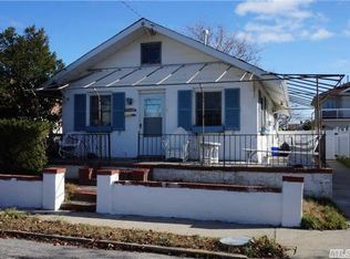 118 Flamingo St, Atlantic Beach, NY 11509