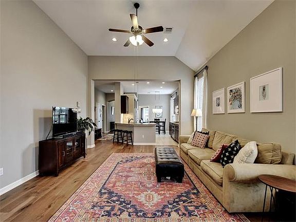 4th image of 507 Catalina Ln
