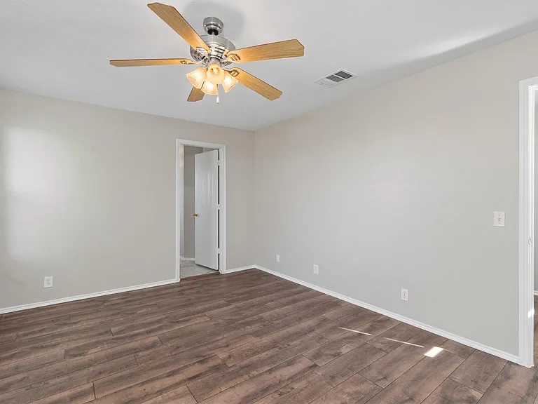 403 Lakemont Dr — Photo 15