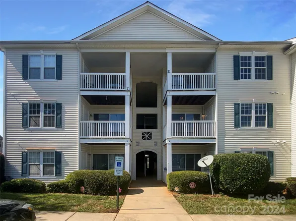 4432 Eaves Ln, Charlotte, NC 28215