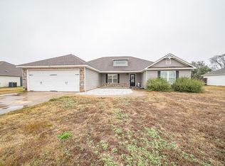 14 Silver Eagle Ct, Fort Mitchell, AL 36856