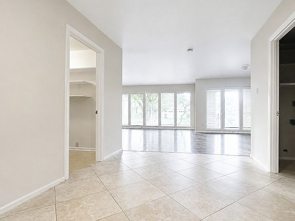 5th image of 1303 Northlake Dr