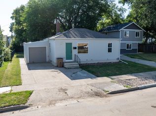 805 Normal St, Minot, ND 58703