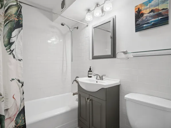 181 East 73rd Street 2B image 5 of 5