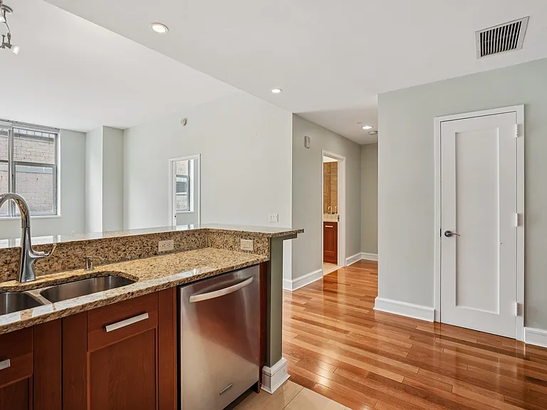 8100 River Rd #210A — Photo 23